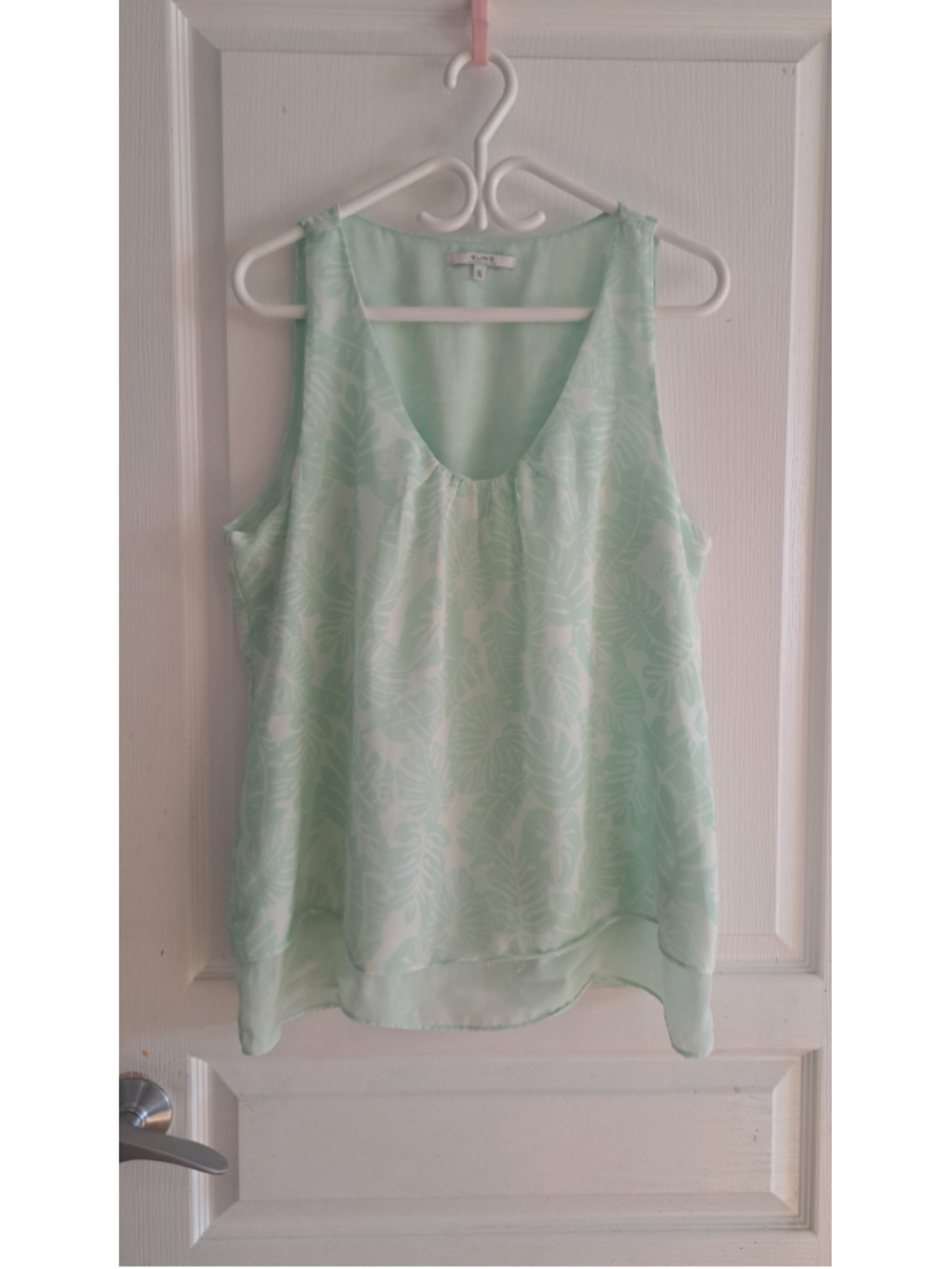 598 - Women's Alfred Sung Tank Top XL Green White Tropical Leaf Print